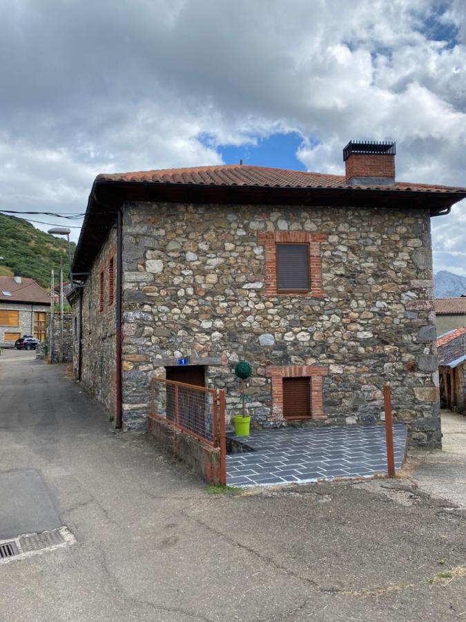 Casa En Cofinal Villa Екстериор снимка